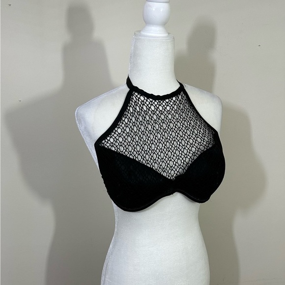 XOXO sz 36C swimsuit top in black. Mesh on the front is not delicate - Picture 5 of 9